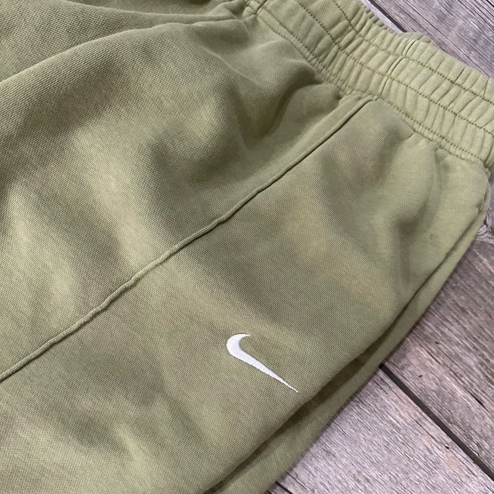 Nike Jogger Sweats - Picture 2 of 3